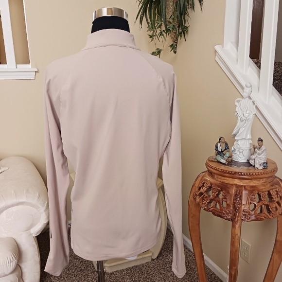 Reebok Half Zip Top L Blush/ Black EUC - Picture 6 of 12